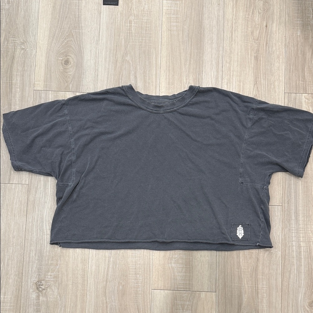 EUC FP movement by Free People Cropped T-Shirt in faded black/charcoal SMALL